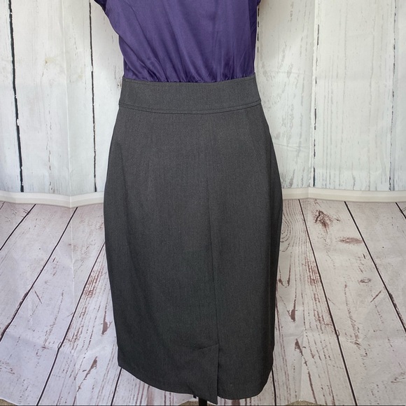 The Limited Dress - Picture 7 of 11